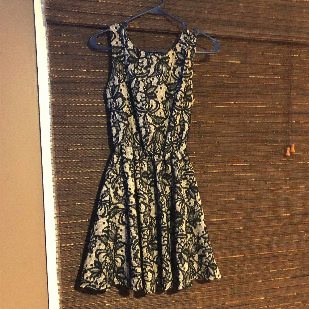 Women's/Juniors Dress